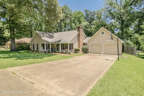 Exterior - 86 Sunline Dr, Brandon, MS 39042 photo 3 of 5
