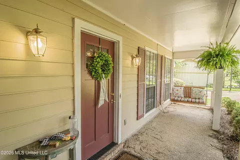 Exterior - 86 Sunline Dr, Brandon, MS 39042 photo 5 of 5