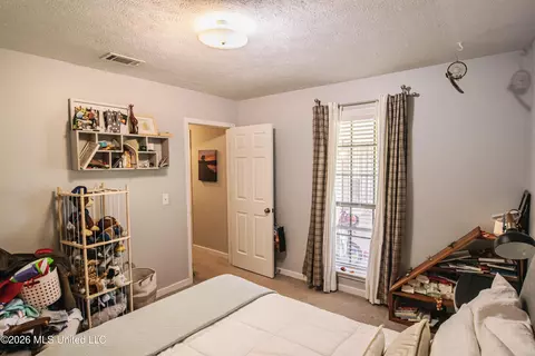 Bedroom - 86 Sunline Dr, Brandon, MS 39042 photo 3 of 3