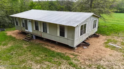 6594 Miller Rd, Smithdale, MS 39664 photo 5