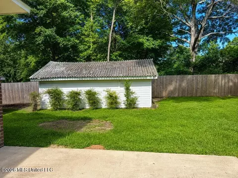 401 NE 3rd Ave, Magee, MS 39111 photo 9