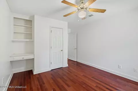 Bedroom - 212 Cambridge Dr, Madison, MS 39110 photo 3 of 4