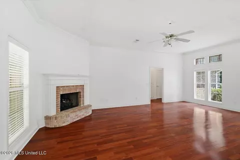 Living - 212 Cambridge Dr, Madison, MS 39110 photo 4 of 4