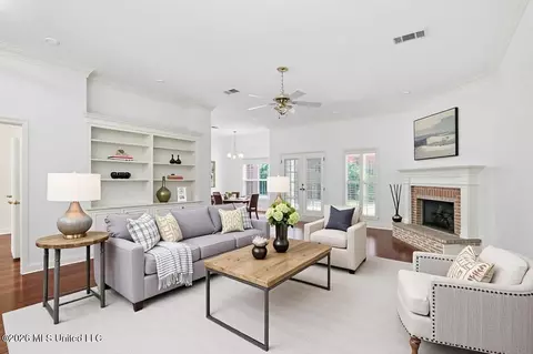 Living - 212 Cambridge Dr, Madison, MS 39110 photo 1 of 2