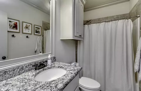 Bath - 612 Macbeth St, Brandon, MS 39047 photo 2 of 6