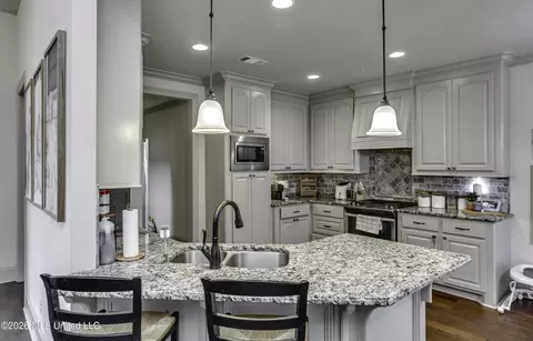 Kitchen - 612 Macbeth St, Brandon, MS 39047 photo 1 of 7