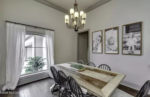 Dining - 612 Macbeth St, Brandon, MS 39047 photo 3 of 4