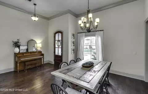 Dining - 612 Macbeth St, Brandon, MS 39047 photo 1 of 4