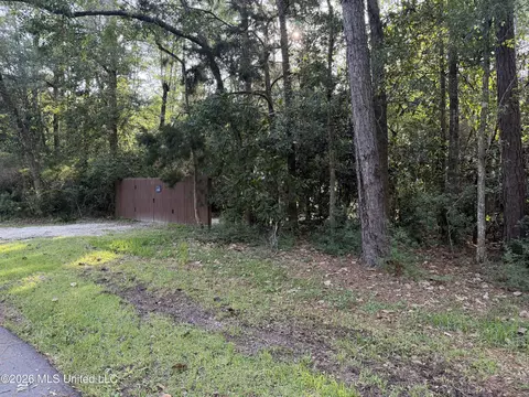Exterior - 9141 Heather Ln, Moss Point, MS 39562 photo 17 of 21