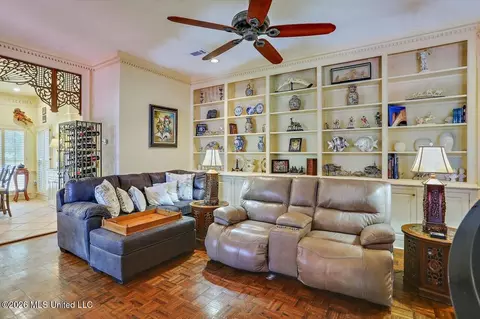 Living - 47 Avery Cir, Jackson, MS 39211 photo 3 of 8