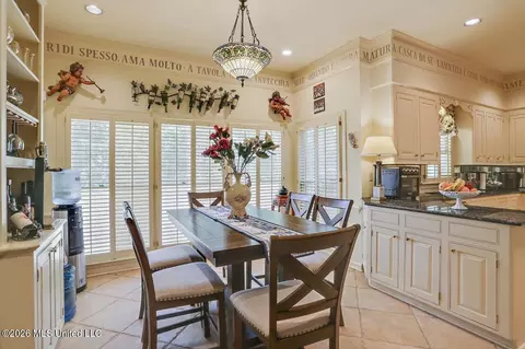 Dining - 47 Avery Cir, Jackson, MS 39211 photo 3 of 4