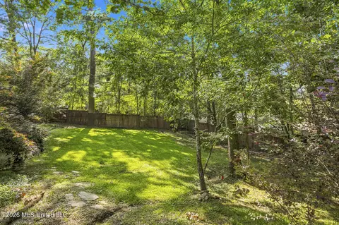 1806 Hillview Dr, Jackson, MS 39211 photo 32