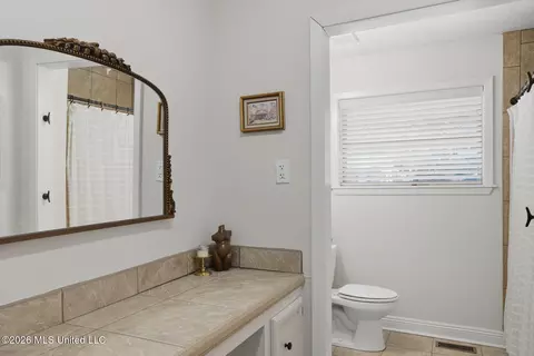 1806 Hillview Dr, Jackson, MS 39211 photo 4