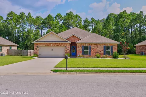9044 River Birch Dr, Biloxi, MS 39532 photo 3
