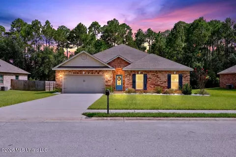 9044 River Birch Dr, Biloxi, MS 39532