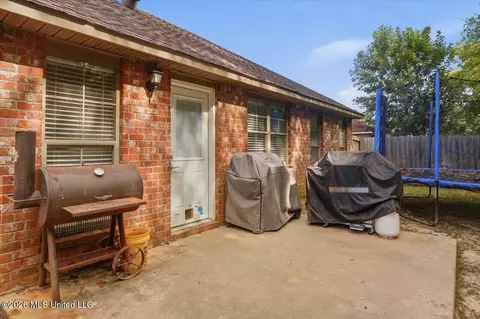 Exterior - 146 Cedar Spring Cir, Pearl, MS 39208 photo 4 of 6