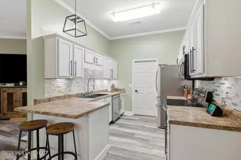 Kitchen - 146 Cedar Spring Cir, Pearl, MS 39208 photo 1 of 3