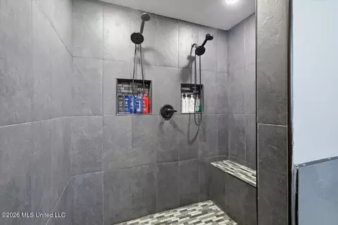 Bath - 146 Cedar Spring Cir, Pearl, MS 39208 photo 3 of 4