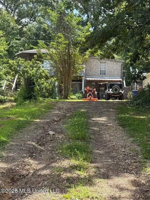 5380 Langston Rd, Byhalia, MS 38611