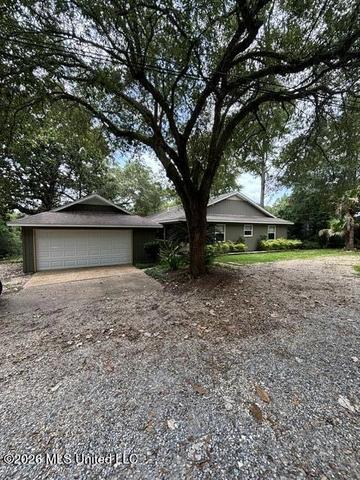 9813 Hidden Lake Rd, Vancleave, MS 39565