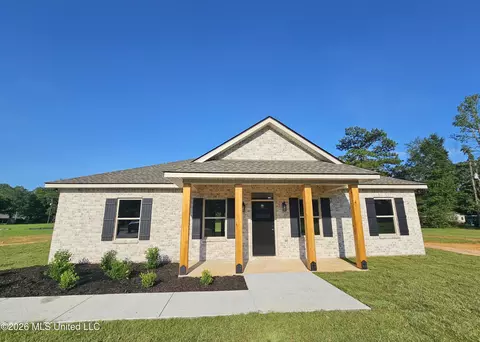 1692 Ceasar Rd, Carriere, MS 39426