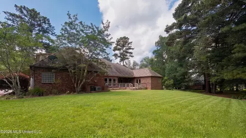 Exterior - 509 Susannah Dr, Brandon, MS 39047 photo 2 of 2
