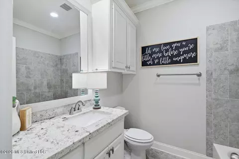 Bath - 109 Hampton Pl, Madison, MS 39110 photo 5 of 6
