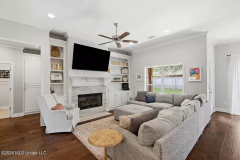 Living - 109 Hampton Pl, Madison, MS 39110 photo 1 of 1