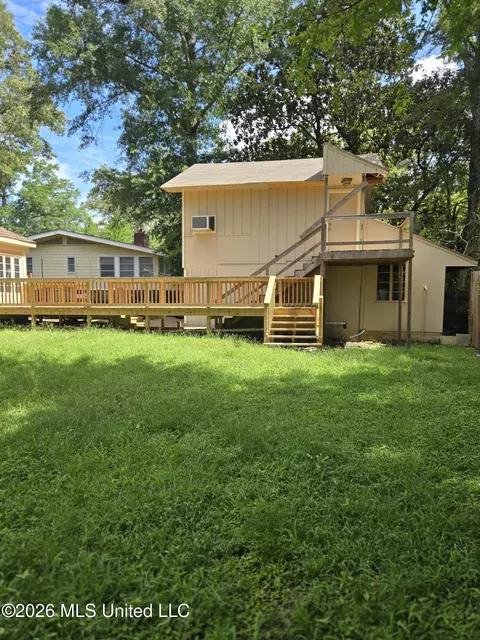 Exterior - 4634 Manila Dr, Jackson, MS 39206 photo 3 of 7