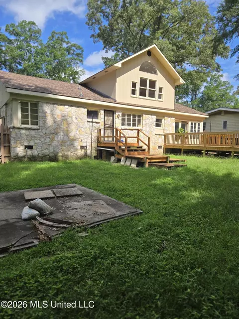 Exterior - 4634 Manila Dr, Jackson, MS 39206 photo 5 of 7