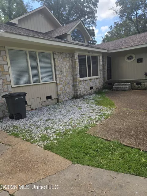 Exterior - 4634 Manila Dr, Jackson, MS 39206 photo 2 of 7