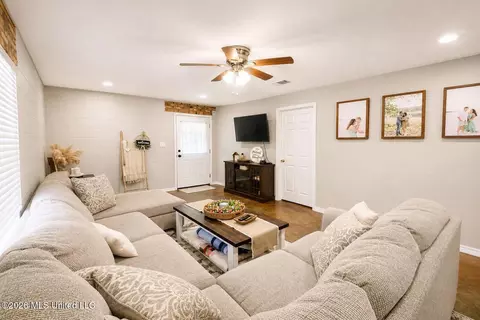 110 Milton Murrah Rd, Lucedale, MS 39452 photo 6