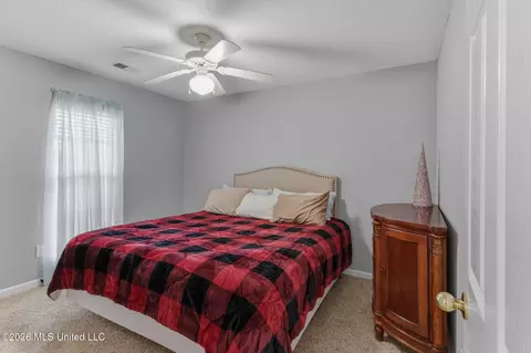 Bedroom - 6289 E Sandbourne, Olive Branch, MS 38654 photo 5 of 5