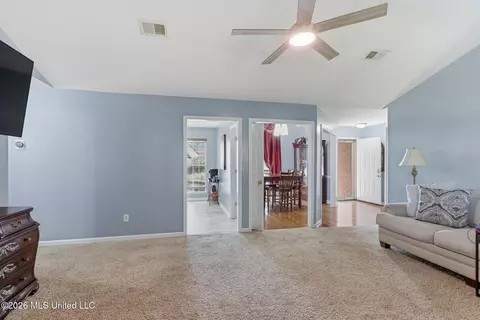 Entry Way - 6289 E Sandbourne, Olive Branch, MS 38654 photo 3 of 3