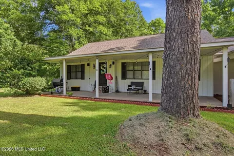Exterior - 2596 Tank Rd, Terry, MS 39170 photo 3 of 14