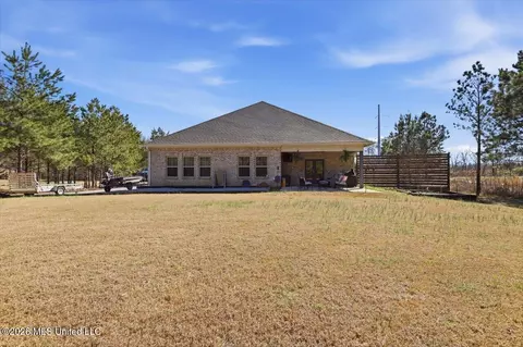 Exterior - 208 Stout Rd, Madison, MS 39110 photo 3 of 4
