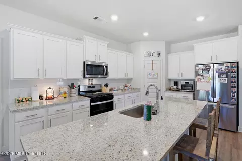 Kitchen - 208 Stout Rd, Madison, MS 39110 photo 3 of 3
