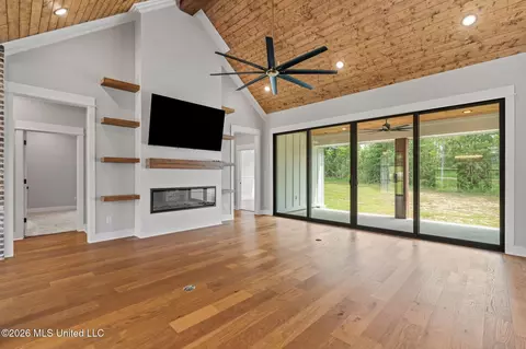 Living - 40 Whistlestop, Sumrall, MS 39482 photo 4 of 5