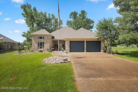514 S Deerfield Dr, Canton, MS 39046 photo 1