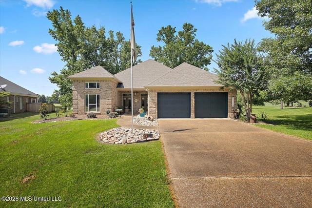 514 S Deerfield Dr, Canton, MS 39046