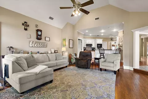 514 S Deerfield Dr, Canton, MS 39046 photo 10