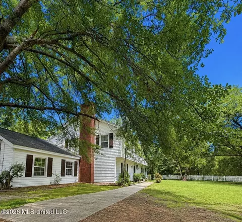 5202 Runnymede Rd, Jackson, MS 39211 photo 3