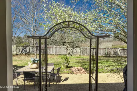 Exterior - 59 Eastgate Dr, Brandon, MS 39042 photo 11 of 12
