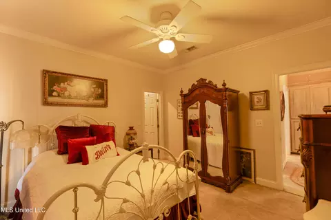 Bedroom - 59 Eastgate Dr, Brandon, MS 39042 photo 6 of 9