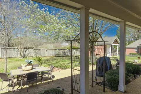 Exterior - 59 Eastgate Dr, Brandon, MS 39042 photo 10 of 12