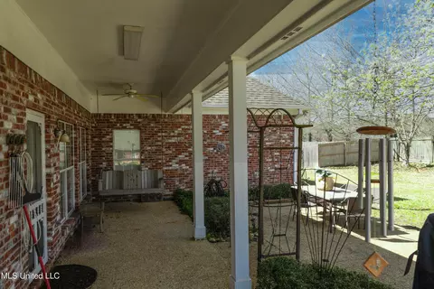 Exterior - 59 Eastgate Dr, Brandon, MS 39042 photo 9 of 12
