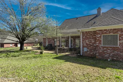 Exterior - 59 Eastgate Dr, Brandon, MS 39042 photo 6 of 12