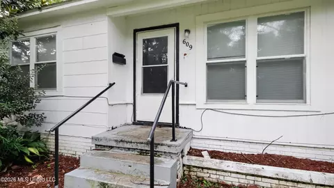 609 Launcelot Rd, Jackson, MS 39206 photo 5