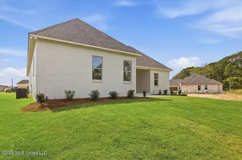 Exterior - 392 Aurora Cir, Canton, MS 39046 photo 4 of 5