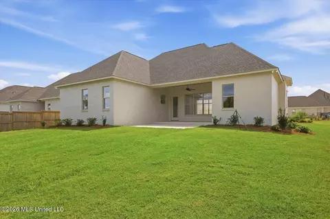 Exterior - 392 Aurora Cir, Canton, MS 39046 photo 5 of 5